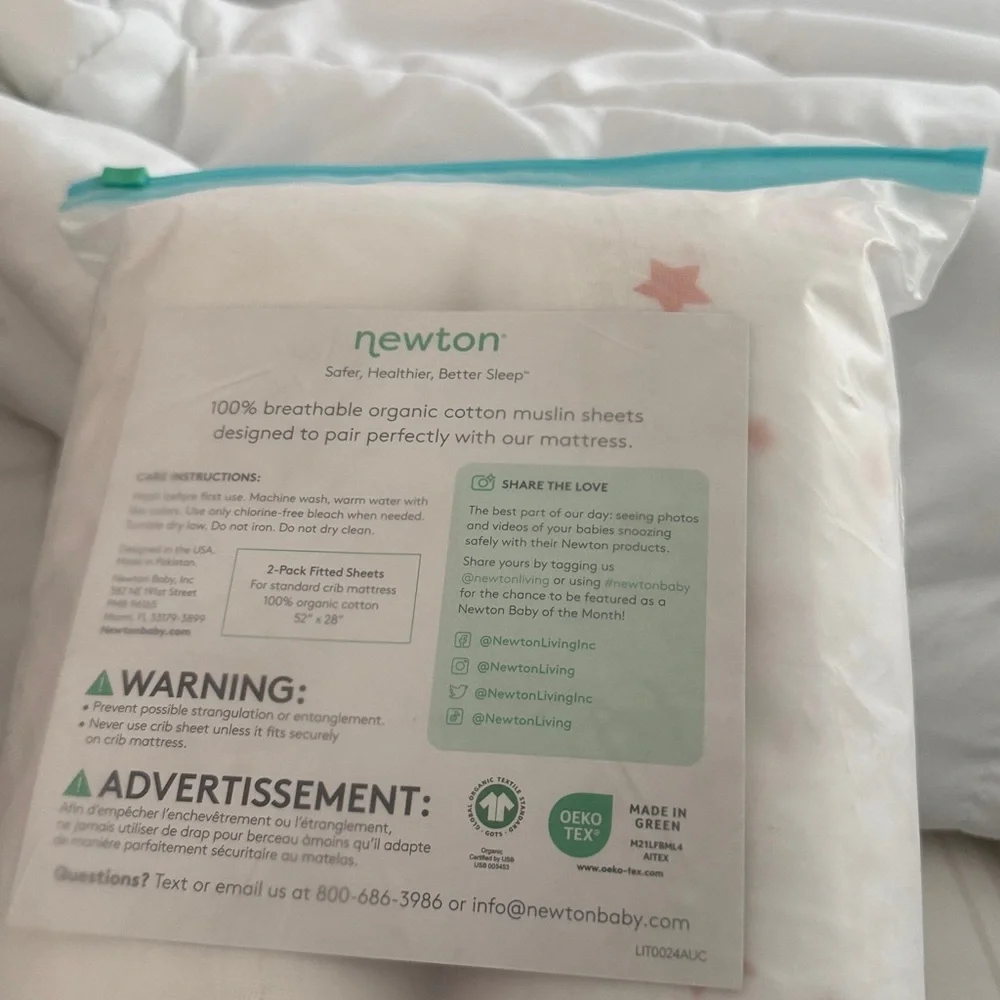 Newton Pink Starry crib sheets